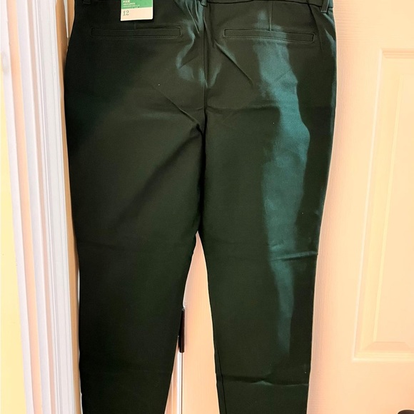 Old Navy Green Pants - Picture 2 of 3